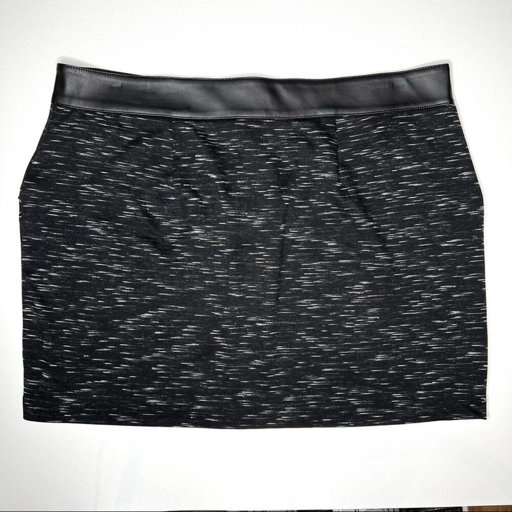 Rock & Republic Womens Black Marled Knit Faux Leather Zippered Mini Skirt Sz XL - Picture 6 of 8
